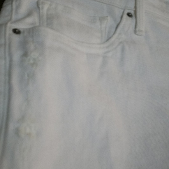 NWT Levi's Shaping Bermuda Short 22W - Picture 4 of 4